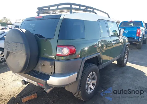 2014 Toyota Fj Cruiser z USA, uszkodzony, nr VIN JTEBU4BF2EK206577